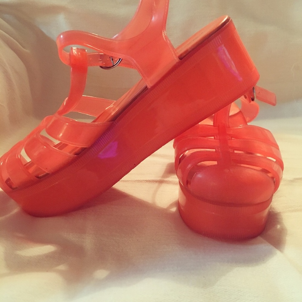 VTG 90's platform jellies. - Picture 6 of 6